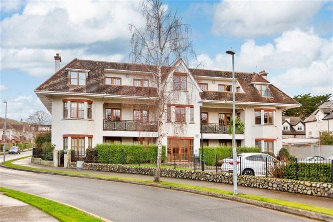 32 Cairnbrook Avenue, Glenamuck Road, Carrickmines, Dublin 18