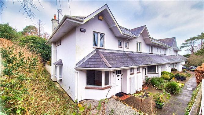 6 Woodside, Howth,   County Dublin