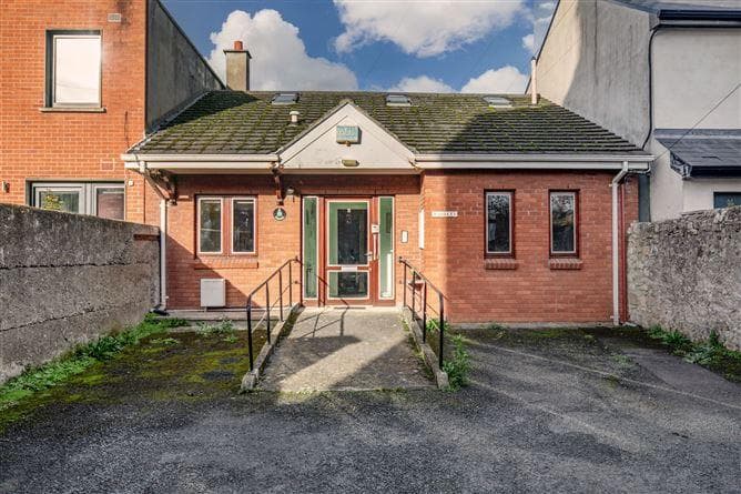 Woodley, 6, Palmerston Court, Dublin 6