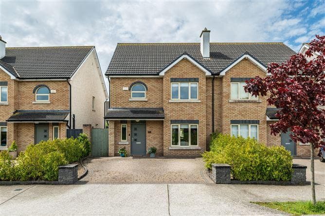 271 Oldbridge Station, Osberstown, Naas, Co. Kildare