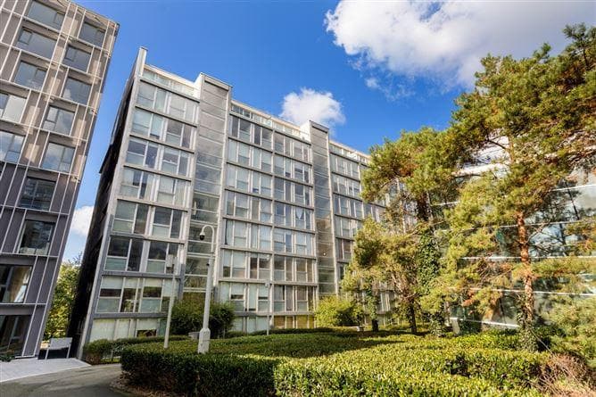 225 The Links, Elmpark Green, Merrion, Dublin 4