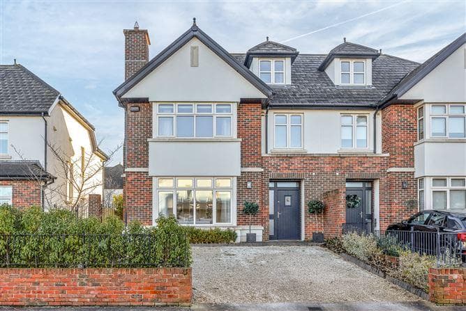 18, Clairville Lodge Streamstown Lane, Co. Dublin