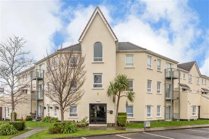 10, Applewood Drive, Co. Dublin