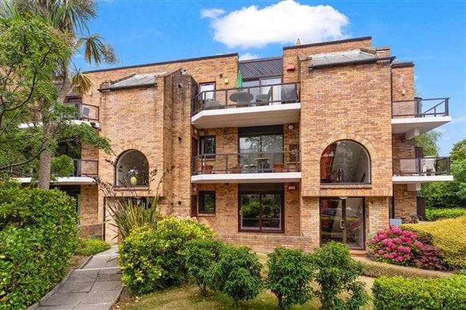 143 The Elms, Mount Merrion Avenue, Blackrock, Co. Dublin