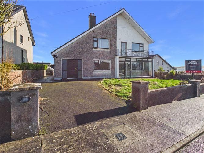 25 Lakeside Park, Loughrea, Co. Galway, H62VY77