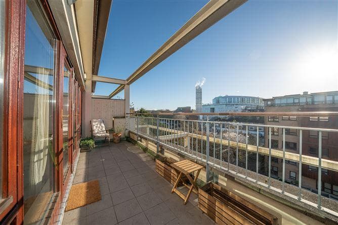 71 st johns well way, kilmainham lane, dublin 8