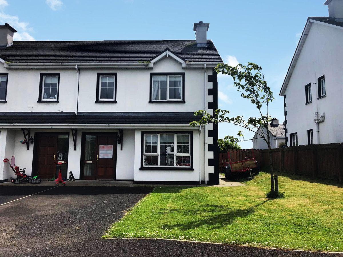 14 Manor Court, Convoy, Co. Donegal