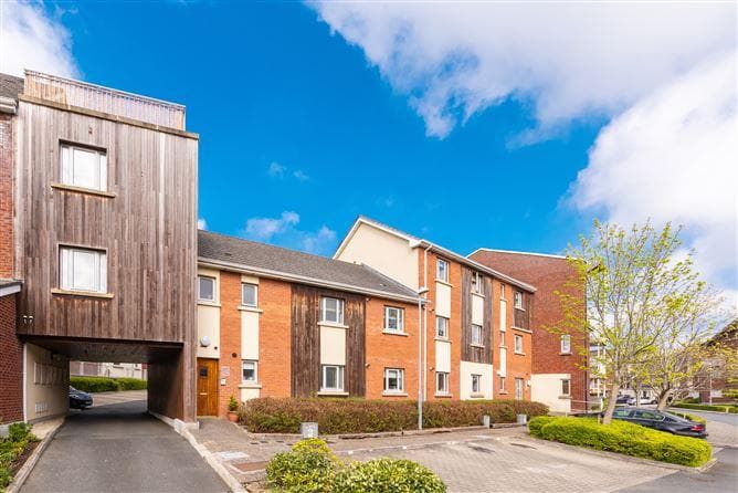 29 Cluain Shee, Aiken's Village, Sandyford, Dublin 18, D18RV06