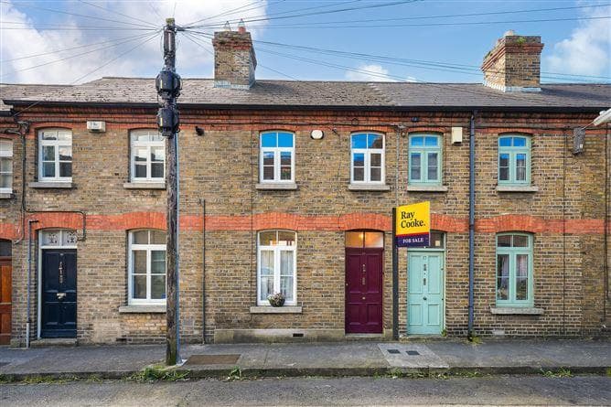 18, Saint Teresa Place, Dublin 9