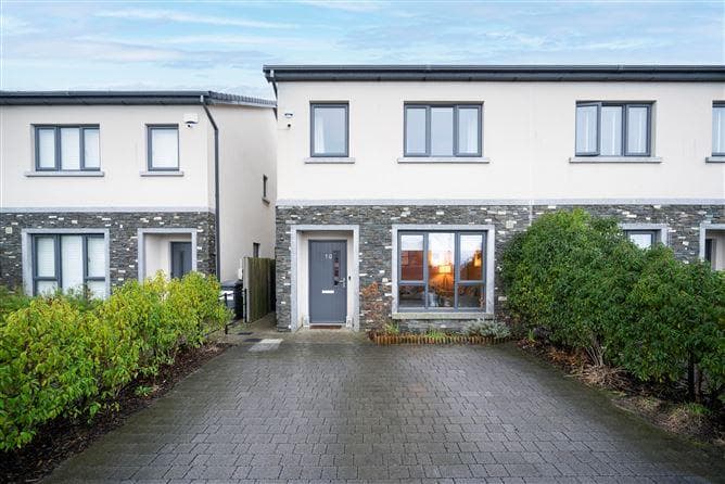 10 Glenheron View, Greystones, Co. Wicklow, A63P710