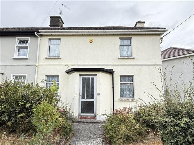 12 Davis Terrace, Clonmel, County Tipperary