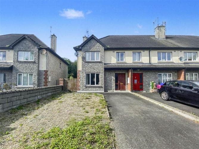 10, The Grove, Co. Tipperary