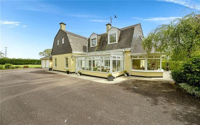 Bracken House, Monees, Maryborough Hill, Douglas, Cork