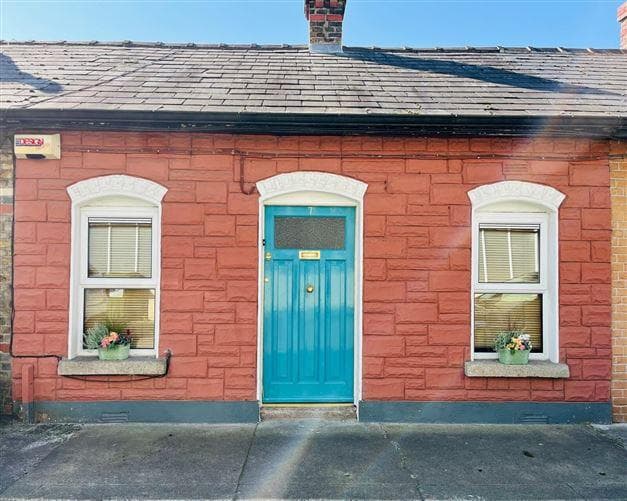 Simmonscourt Terrace, Donnybrook, Dublin 4, D04A9P5