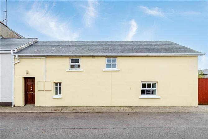 Apt. 6, Hopkins Mews, Hopkins Lane, Monasterevin, Kildare