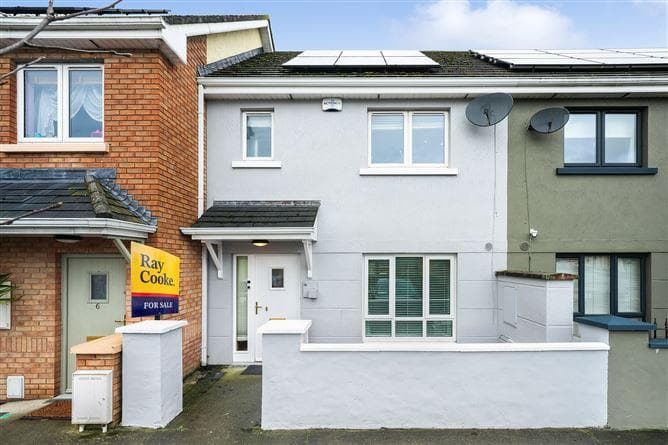 4, Heathfield Grove, Dublin 11