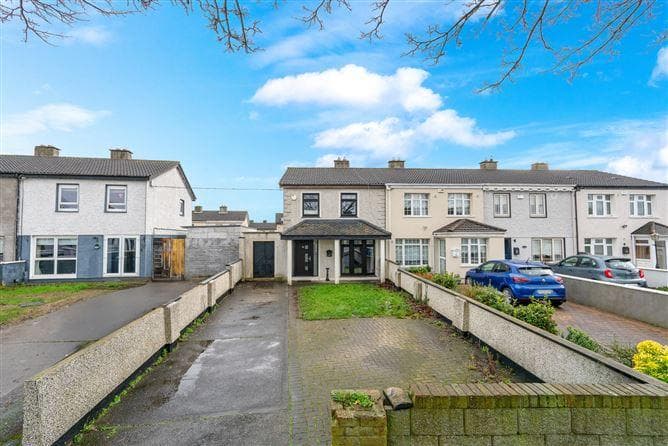 8 Rowlagh Gardens, Clondalkin, Dublin 22