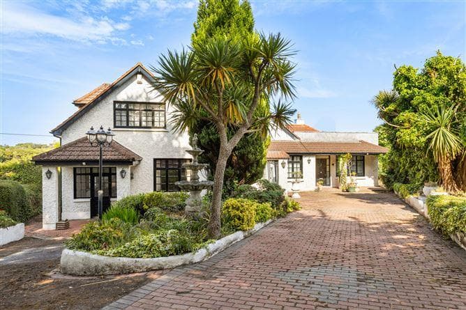 Hinchogue Cottage, Golf Lane, Carrickmines, Dublin 18
