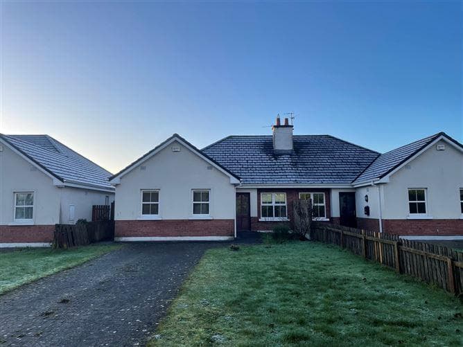 15, Grand Canal Court, Co. Offaly
