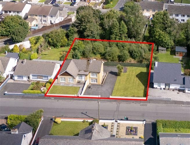 House, Apartment and Site, 86 Curragh, Castlebar, Co. Mayo