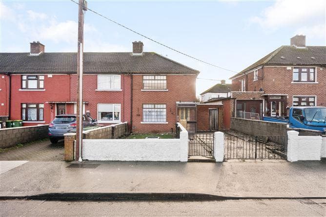 142, Le Fanu Road, Dublin 10