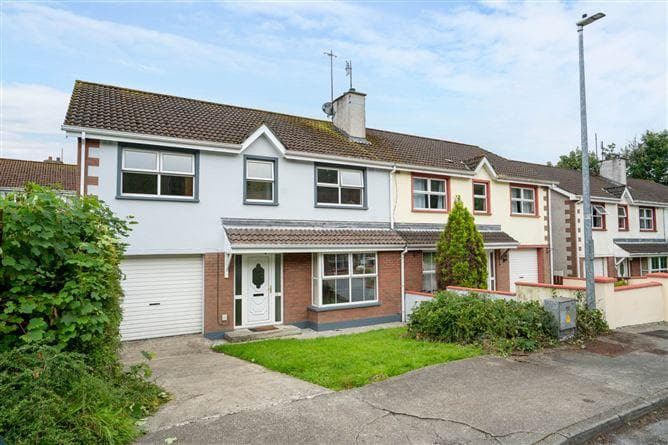 17 Knocknamona Crescent, Letterkenny, County Donegal