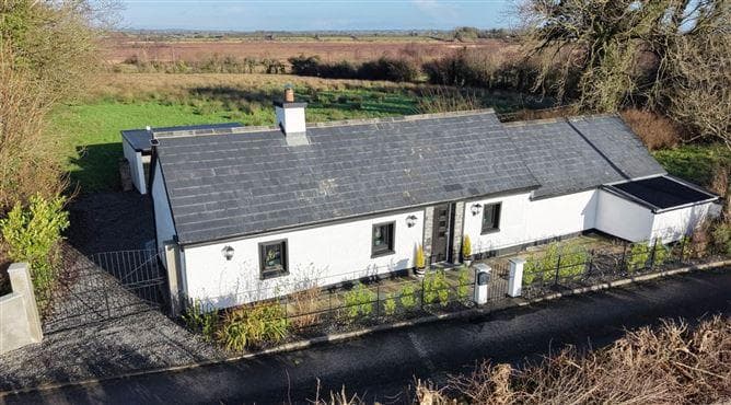 annagh cottage, trien, castlerea
