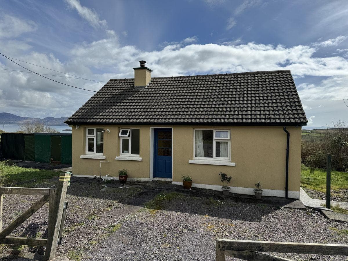 Kinard West, Ballinskelligs, Co. Kerry, V23WN80