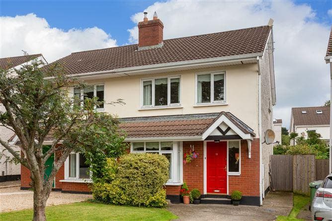 19 Glencairn Walk, The Gallops, Leopardstown, Dublin 18