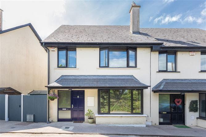 4 Lakeview, Rostellan, Co. Cork