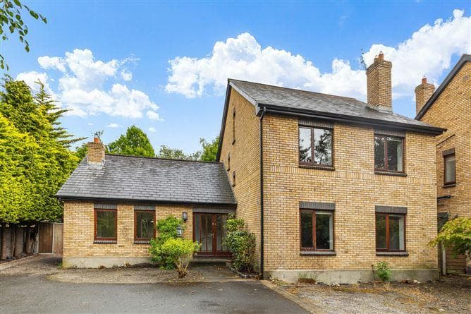 2, Four Oaks Oaklands Crescent, Dublin 6