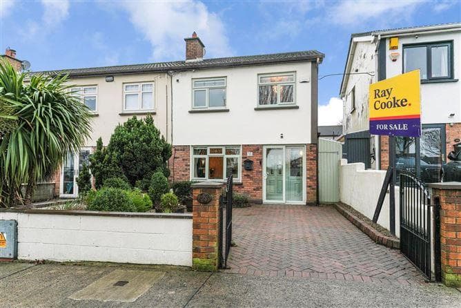 13, Monksfield Walk, Dublin 22