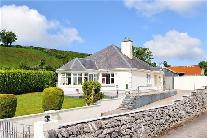 An Baile Nua, Moycullen, Co. Galway