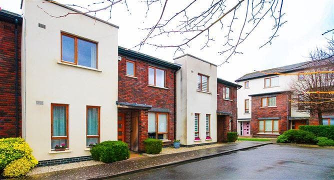 14, Dalriada Close, Dublin 16
