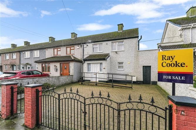 11, Barry Drive, Dublin 11