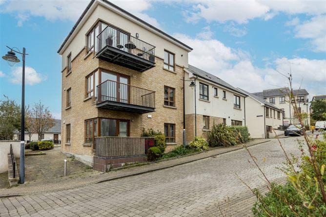 4 The Close, Lakepoint, Old Dublin Road, Mullingar, Westmeath
