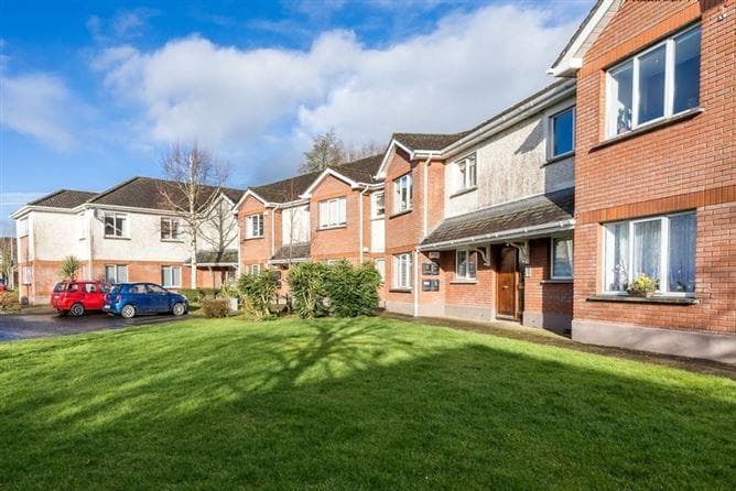 16 woodlands park, ratoath, co meath
