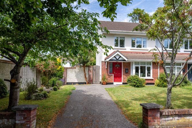 33, Glencairn Lawn, Dublin 18
