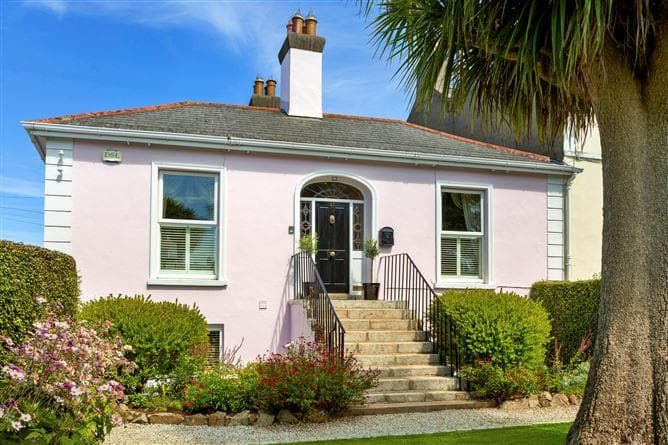 Raven Lodge, 17 Summerhill Road, Sandycove, Co. Dublin
