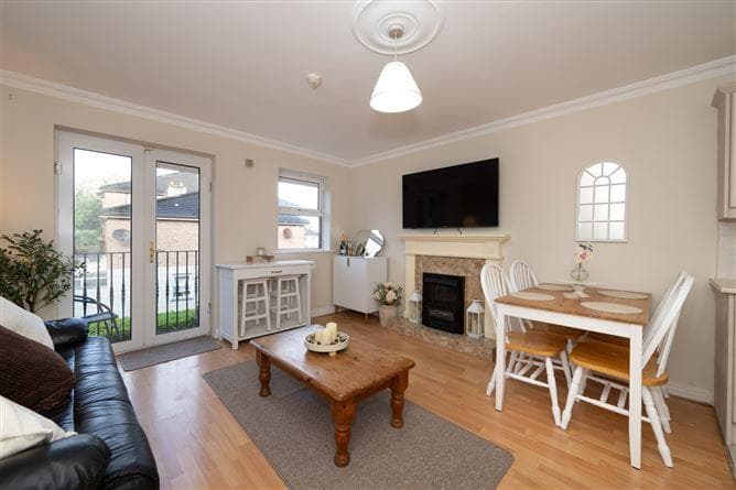 28 Woodville, Rochestown Road, Rochestown, Co. Cork, T12KW84