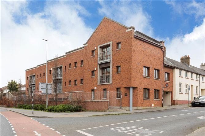 1 Rock Hall, Sweetmans Avenue, Blackrock, Co. Dublin