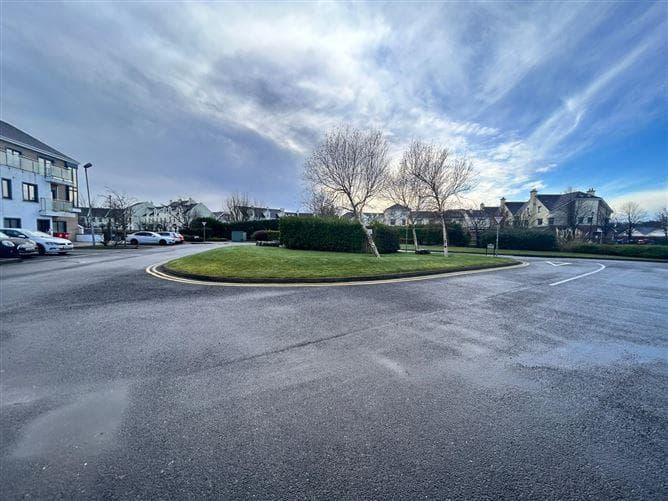 23 Abhainn Na Ri, Oranmore, Galway