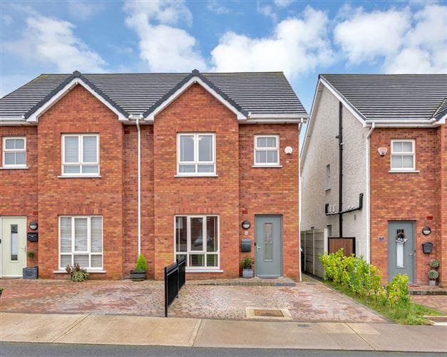 8 curragh drive, rathbride road, kildare town