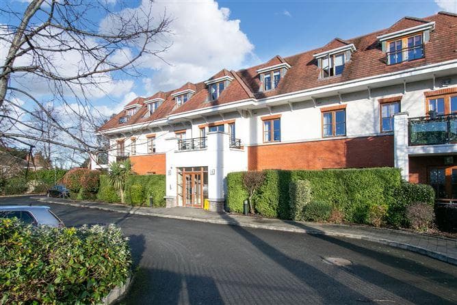 12 cairnbrook hall, carrickmines, dublin 18