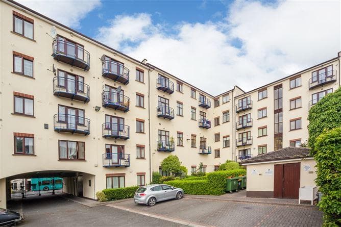 80 Russell House, 33 Mountjoy Square, Dubin 1, D01, Dublin 1, D01R205
