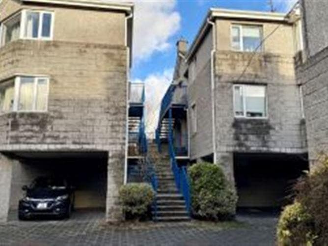 6, The Courtyard Mount, Co. Westmeath