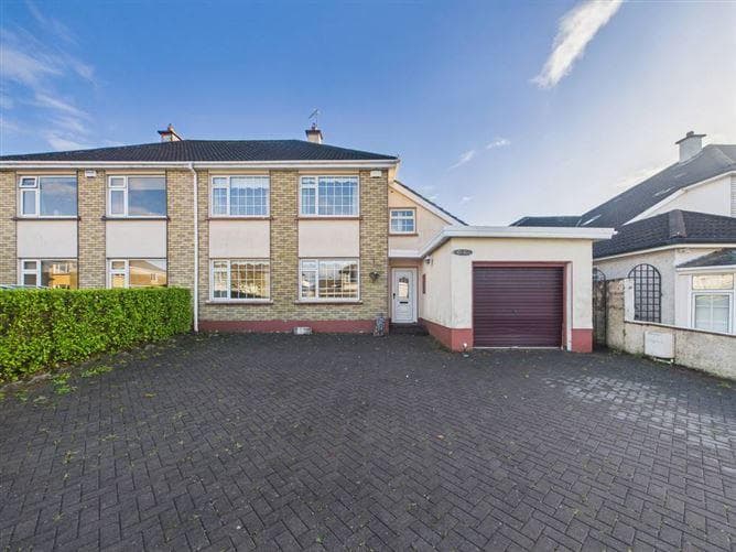 Le Cala, 16, Halldene Gardens, Co. Cork