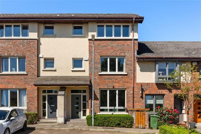 3, Belarmine Square, Dublin 18