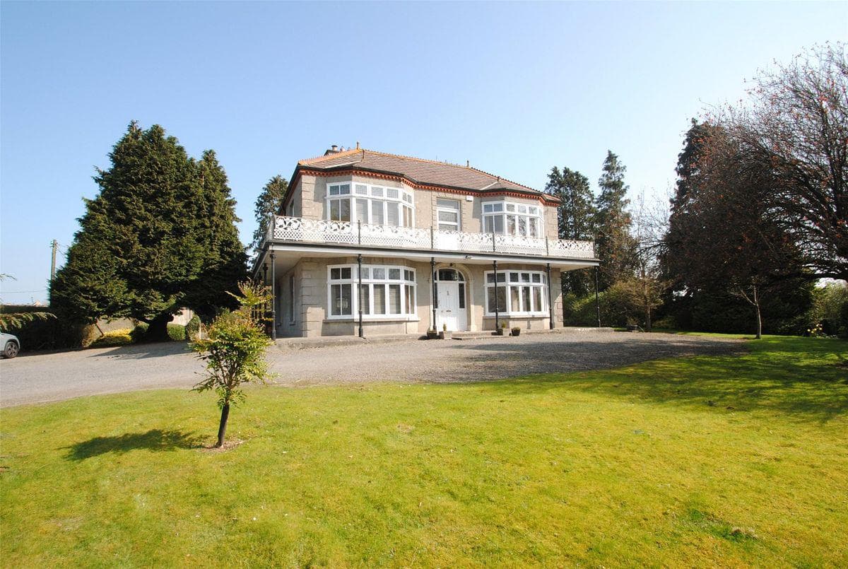Birr Road, Roscrea, Co. Tipperary