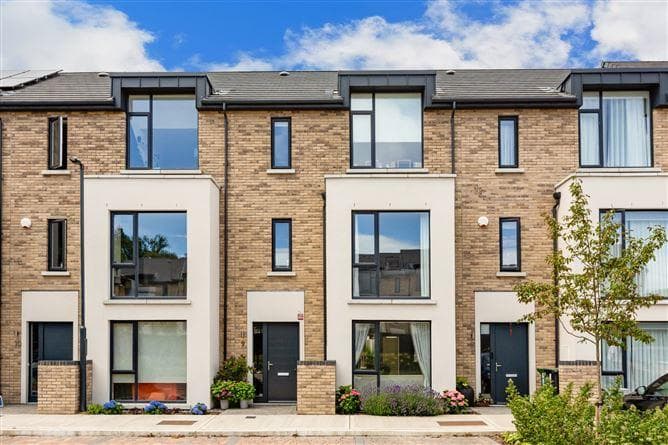 9 Woodbrook Park, Shankill, Co. Dublin